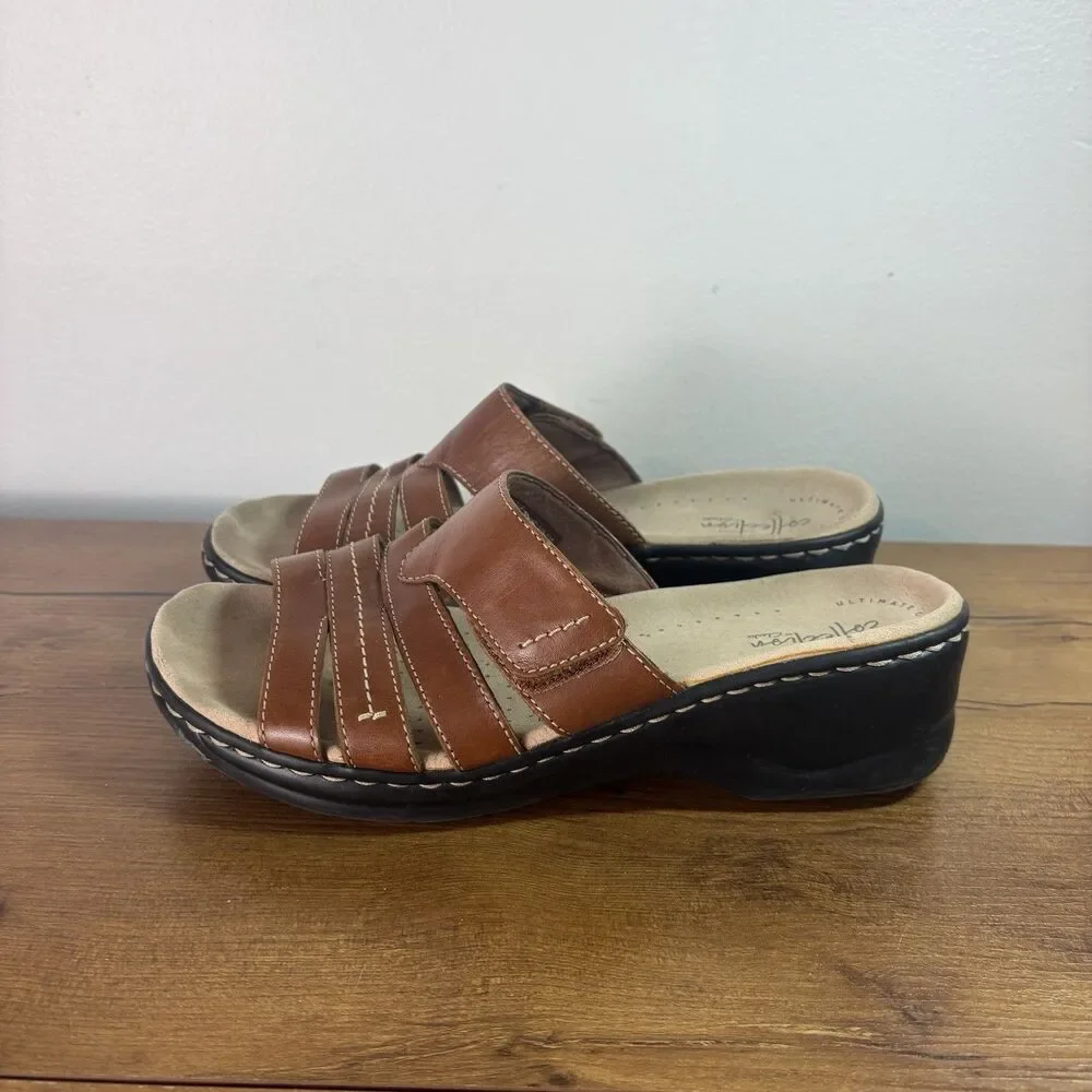 Clarks Women's Lexi Sabrina Sandals Brown Tan Leather Slip On Wedge US 8.5